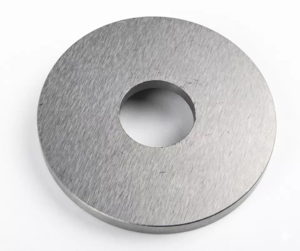 エンドプレートB