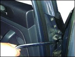 ドアヒンジボルトリムーバー