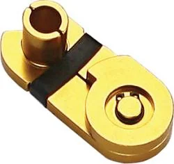 **燃料ホースプライヤー