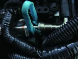 燃料ホースプライヤー