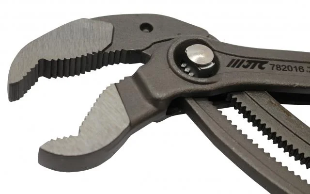 ウォーターポンププライヤー